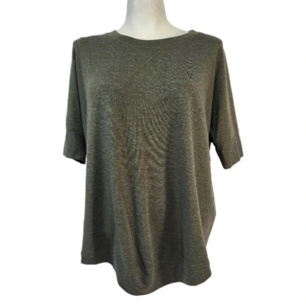 Freeloader Green T-Shirt Sweater - Picture 1 of 6